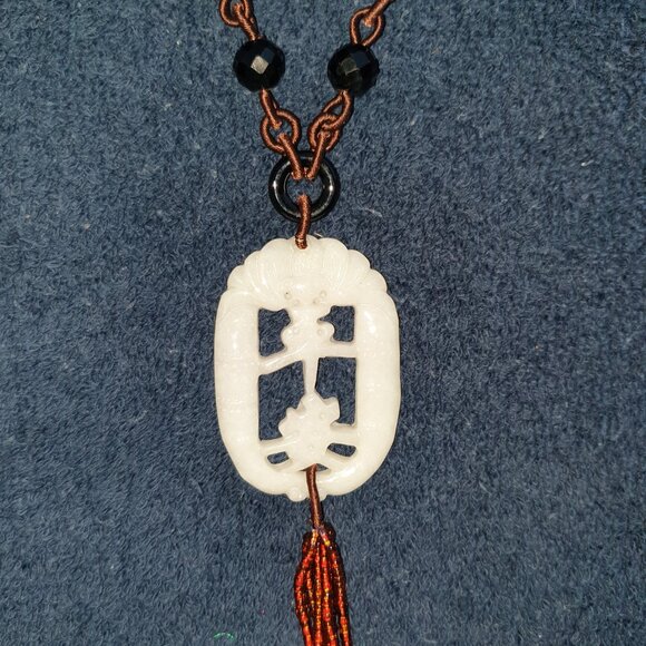 Vintage Hand-Carved Natural White Jade Ping An Pendant Necklace with Black Beads - Picture 3 of 13